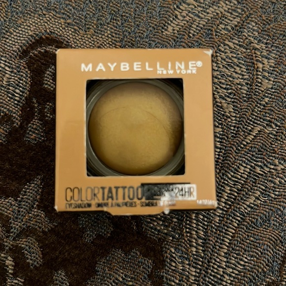 Maybelline Color Tattoo 24 Hr. Golden Girl - Picture 1 of 3